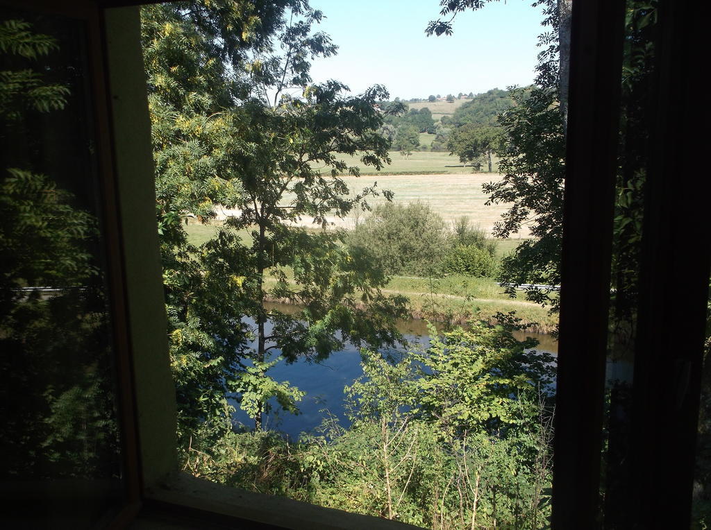 Fenetre Sur Loire Bed & Breakfast Iguerande Bilik gambar